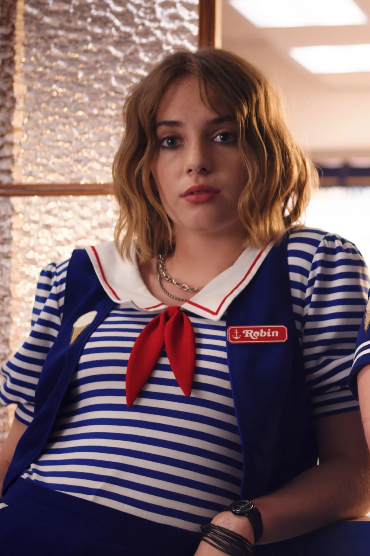 Robin Buckley in a Scoops Ahoy uniform